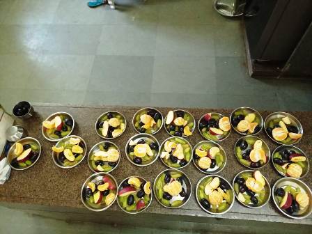 20 march 2022 old age home fruit dish